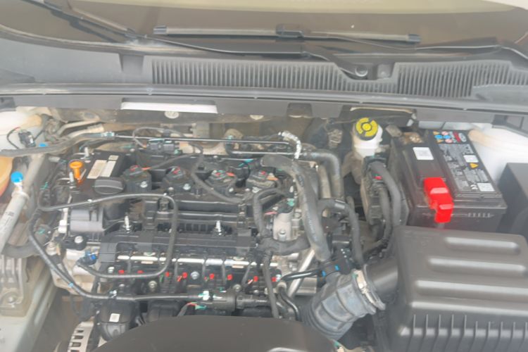 Used Chery Arrizo 5 2024 Edition People's Benefit Version 1.5L CVT Fashion Model Engine Bay