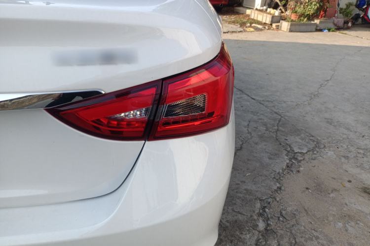 Used Chery Arrizo 5 2024 Edition People's Benefit Version 1.5L CVT Fashion Model Exterior 3