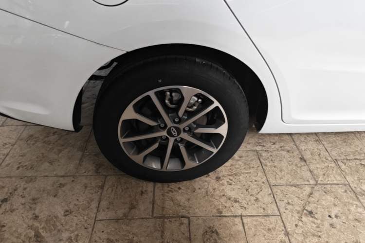 Used Chery Arrizo 5 2024 Edition People's Benefit Version 1.5L CVT Fashion Model Exterior 5