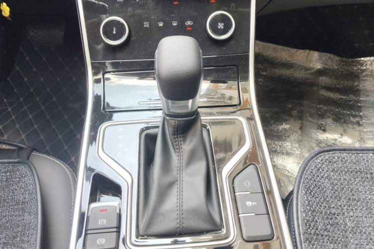 Used Chery Arrizo 5 2024 1.5L CVT Style Version Gear Lever
