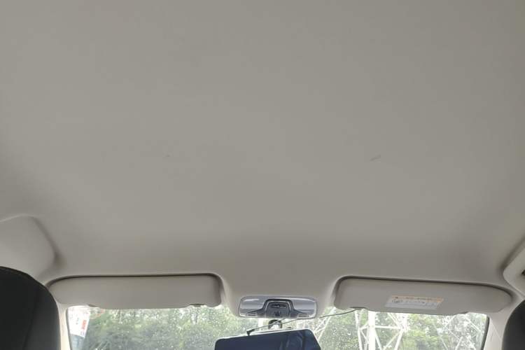Used Chery Arrizo 5 2024 Edition People's Benefit Version 1.5L Manual Fashion Model Headliner