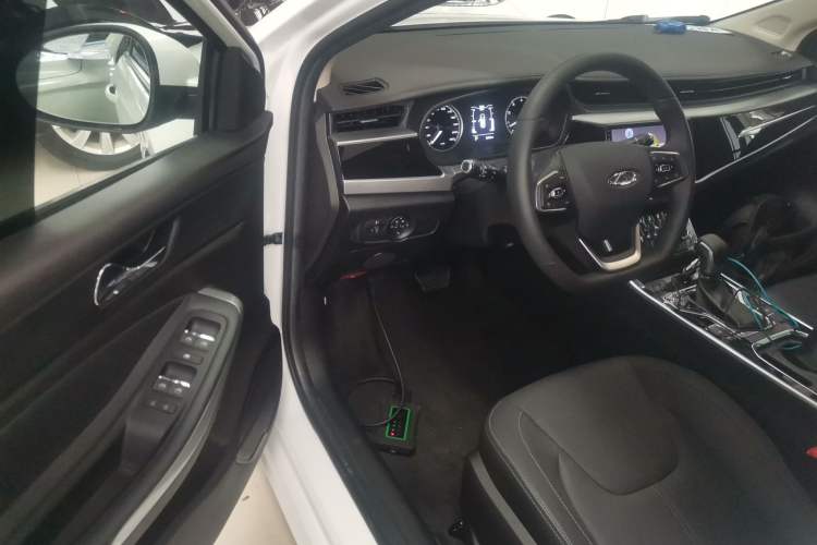 Used Chery Arrizo 5 2024 Edition People's Benefit Version 1.5L CVT Fashion Model Interior 3