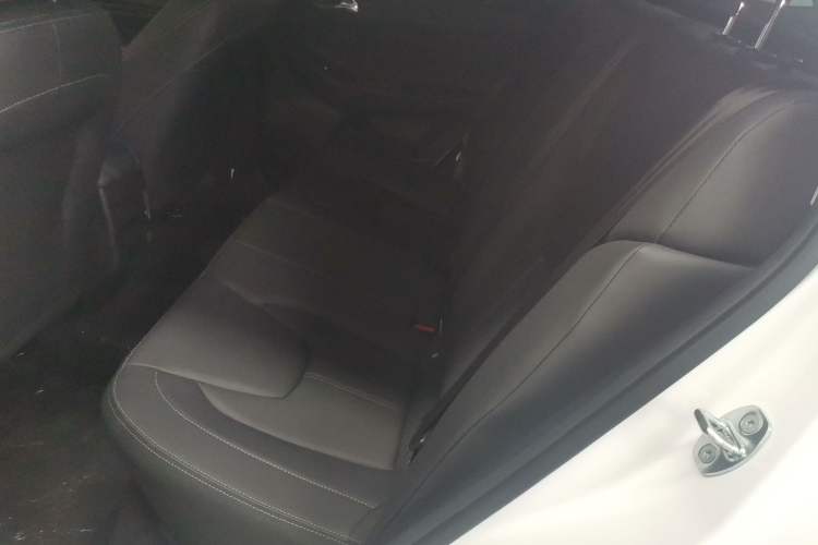 Used Chery Arrizo 5 2024 Edition People's Benefit Version 1.5L CVT Fashion Model Interior 4