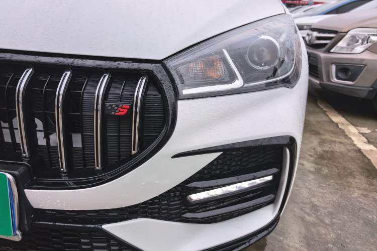 Used Chery Arrizo 5 2024 Edition People's Benefit Version 1.5L CVT Fashion Model Left Front Headlight