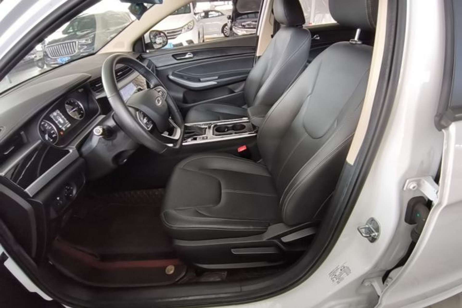 Used Chery Arrizo 5 2024 1.5L CVT Style Version Left Front Seat