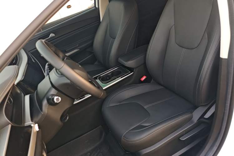 Used Chery Arrizo 5 2024 Edition People's Benefit Version 1.5L CVT Fashion Model Left Front Seat