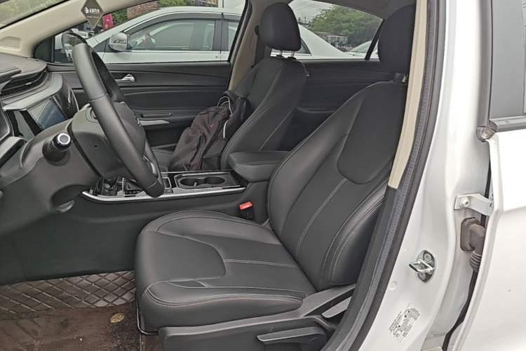 Used Chery Arrizo 5 2024 Edition People's Benefit Version 1.5L CVT Fashion Model Left Front Seat