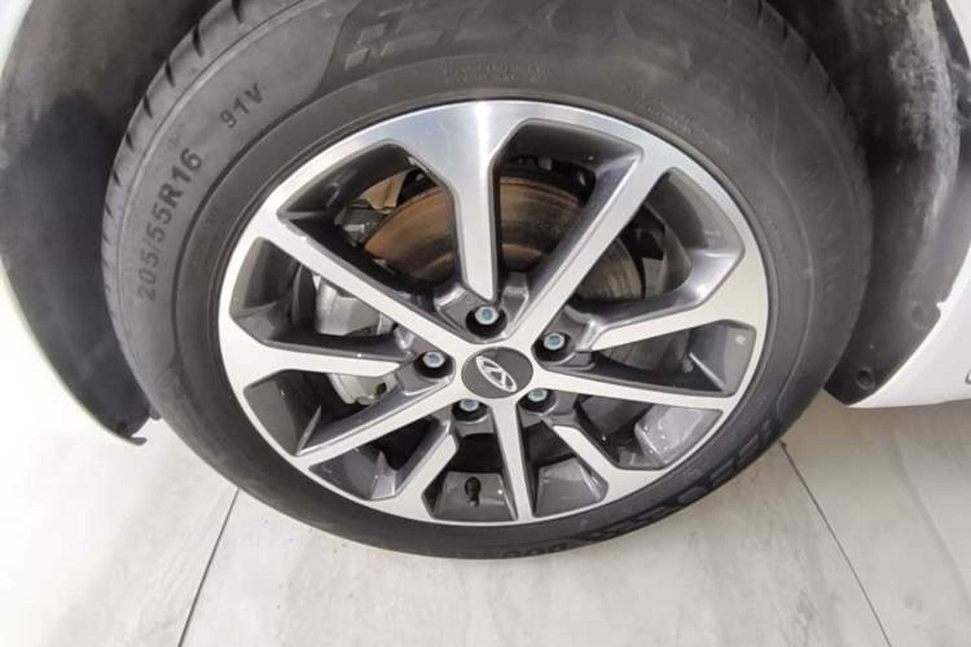 Used Chery Arrizo 5 2024 1.5L CVT Style Version Left Front Wheel Hub