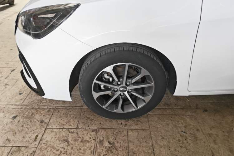 Used Chery Arrizo 5 2024 Edition People's Benefit Version 1.5L CVT Fashion Model Left Front Wheel Hub