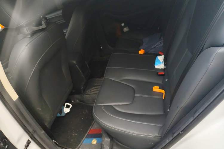 Used Chery Arrizo 5 2024 Edition People's Benefit Version 1.5L Manual Fashion Model Left Rear Seat