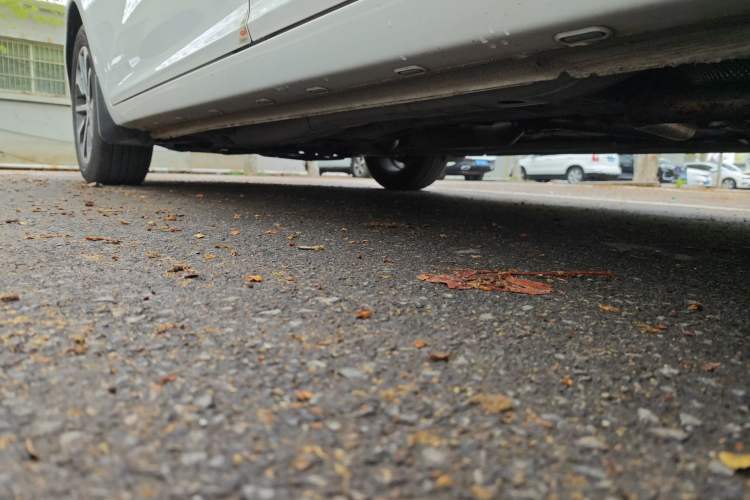 Used Chery Arrizo 5 2024 Edition People's Benefit Version 1.5L CVT Fashion Model Left Side Sill