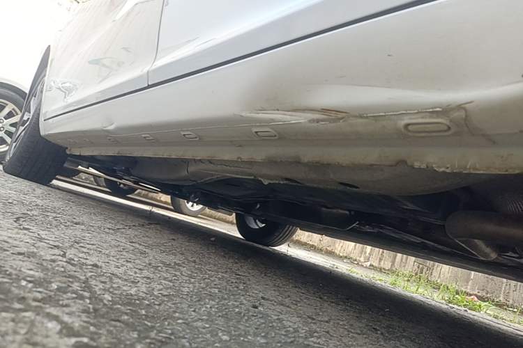 Used Chery Arrizo 5 2024 Edition People's Benefit Version 1.5L CVT Fashion Model Left Side Sill