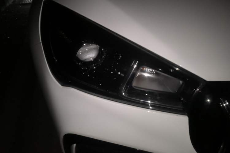 Used Chery Arrizo 5 2024 Edition People's Benefit Version 1.5L Manual Fashion Model Right Front Headlight