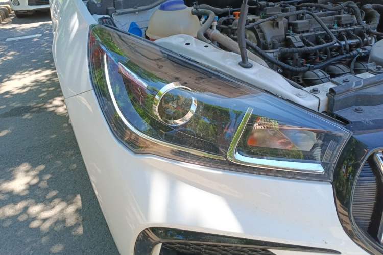 Used Chery Arrizo 5 2024 Edition People's Benefit Version 1.5L CVT Fashion Model Right Front Headlight