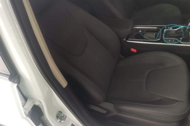 Used Chery Arrizo 5 2024 Edition People's Benefit Version 1.5L CVT Fashion Model Right Front Seat