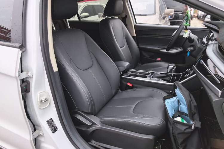 Used Chery Arrizo 5 2024 Edition People's Benefit Version 1.5L CVT Fashion Model Right Front Seat