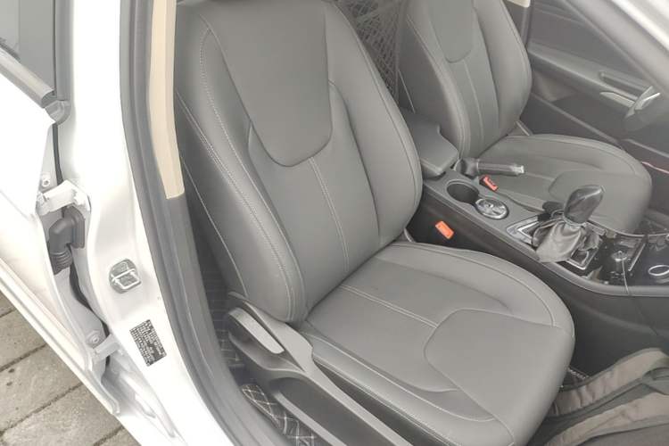 Used Chery Arrizo 5 2024 Edition People's Benefit Version 1.5L Manual Fashion Model Right Front Seat