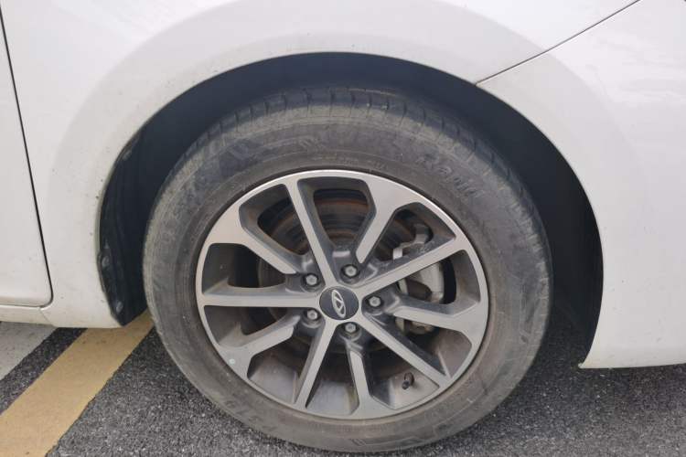 Used Chery Arrizo 5 2024 1.5L CVT Style Version Right Front Wheel Hub