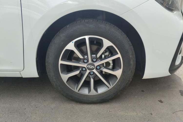 Used Chery Arrizo 5 2024 1.5L CVT Style Version Right Front Wheel Hub