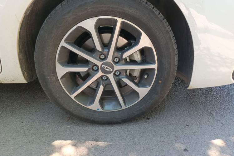 Used Chery Arrizo 5 2024 Edition People's Benefit Version 1.5L CVT Fashion Model Right Front Wheel Hub