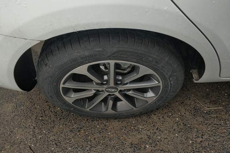 Used Chery Arrizo 5 2024 Edition People's Benefit Version 1.5L CVT Fashion Model Right Rear Wheel Hub