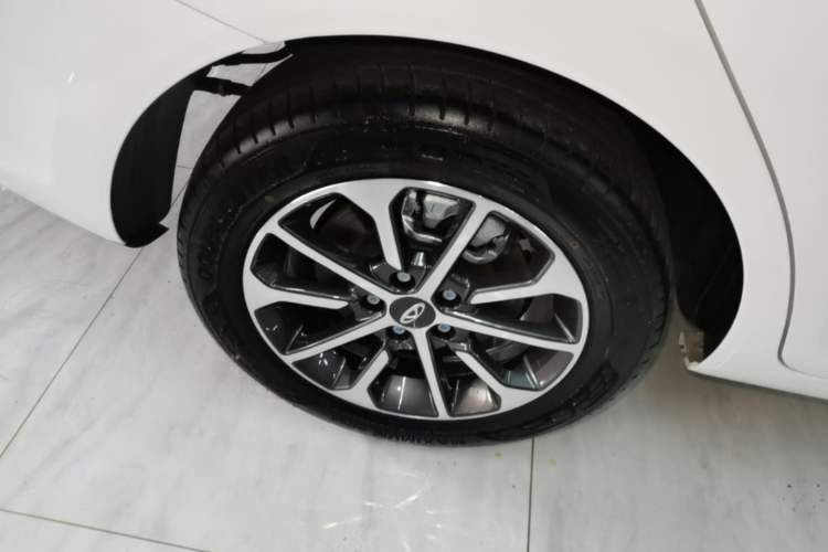 Used Chery Arrizo 5 2024 1.5L CVT Style Version Right Rear Wheel Hub