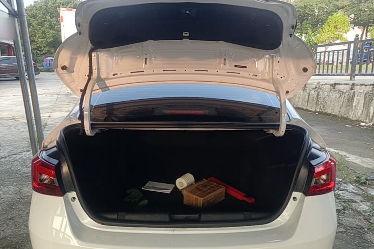 Used Chery Arrizo 5 2024 Edition People's Benefit Version 1.5L CVT Fashion Model Trunk
