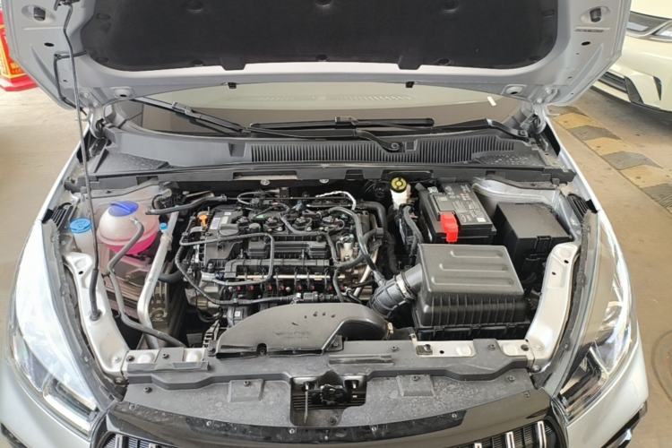Used Chery Arrizo 5 2025 Excellence Version 1.5L CVT Fashionable Edition Engine Bay