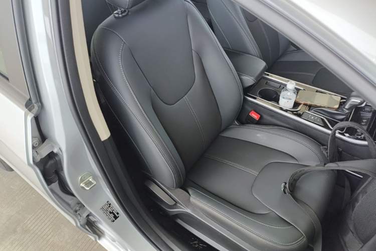 Used Chery Arrizo 5 2025 Excellence Version 1.5L CVT Fashionable Edition Right Front Seat