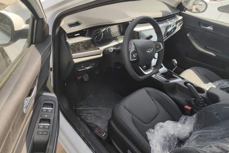 Used Chery Arrizo 5 2025 Excellence Version 1.5L Manual Fashion Edition Driver Seat