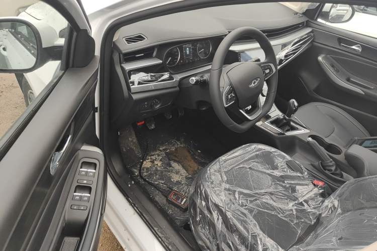 Used Chery Arrizo 5 2025 Excellence Version 1.5L Manual Fashion Edition Driver Seat