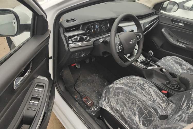 Used Chery Arrizo 5 2025 Excellence Version 1.5L Manual Fashion Edition Driver Seat