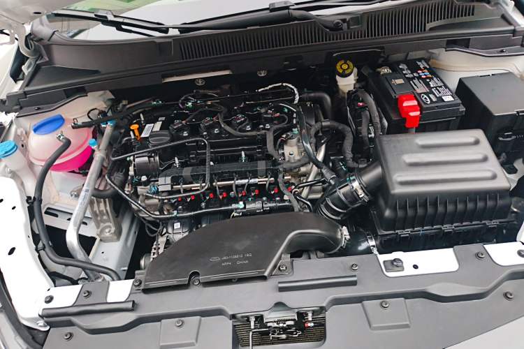 Used Chery Arrizo 5 2025 Excellence Version 1.5L CVT Fashionable Edition Engine Bay