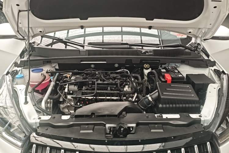 Used Chery Arrizo 5 2025 Excellence Version 1.5L CVT Fashionable Edition Engine Bay