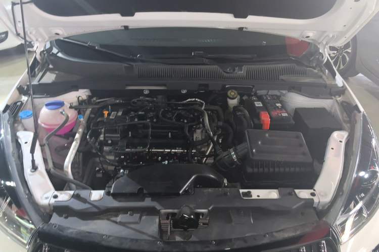 Used Chery Arrizo 5 2025 Excellence Version 1.5L Manual Fashion Edition Engine Bay