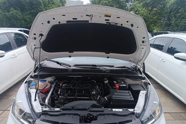 Used Chery Arrizo 5 2025 Excellence Version 1.5L CVT Fashionable Edition Engine Bay