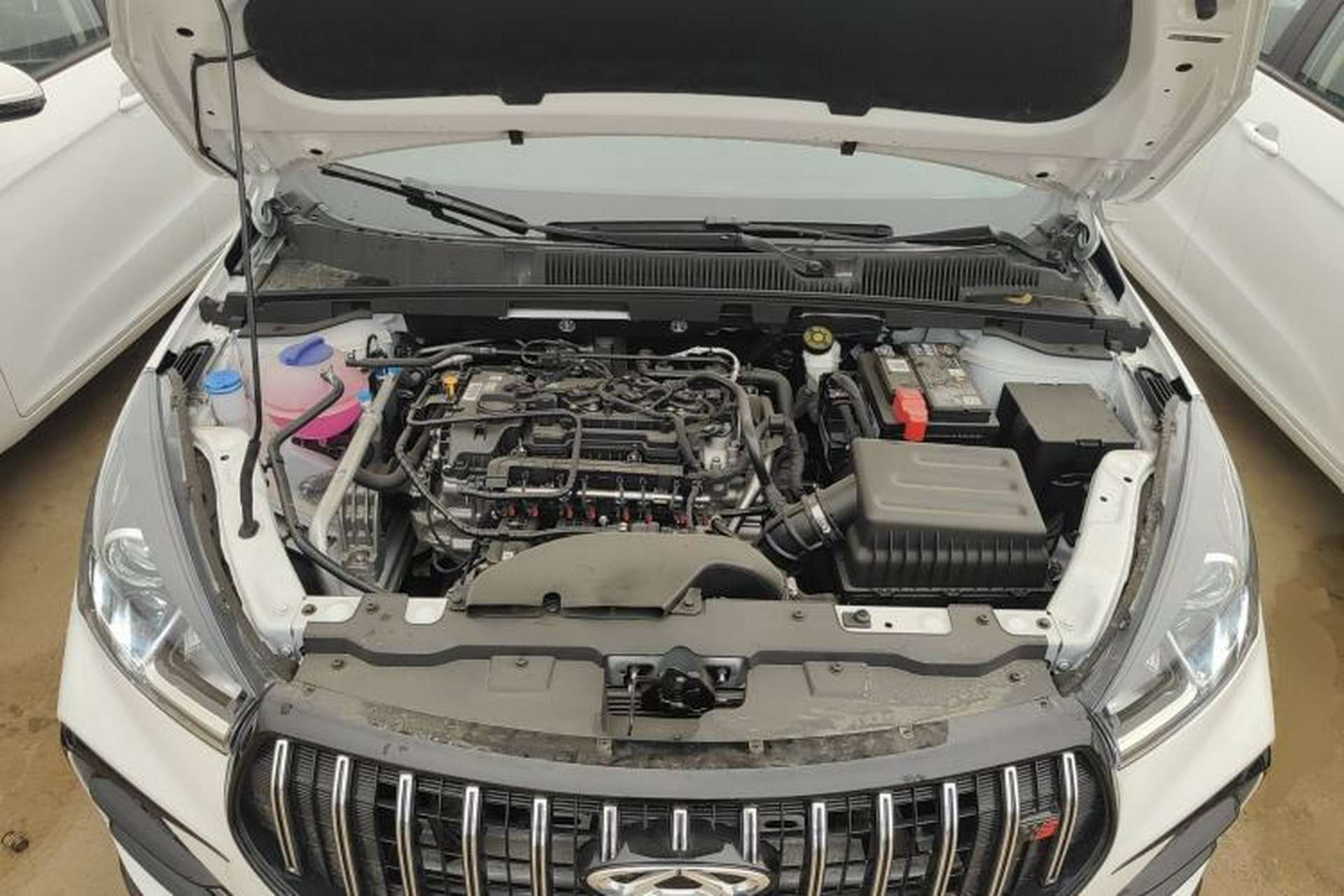 Used Chery Arrizo 5 2025 Excellence Version 1.5L Manual Fashion Edition Engine Bay