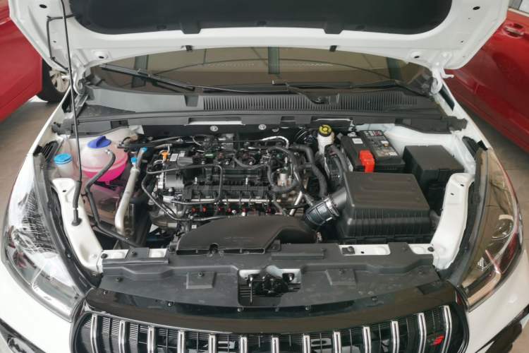 Used Chery Arrizo 5 2025 Excellence Version 1.5L CVT Fashionable Edition Engine Bay