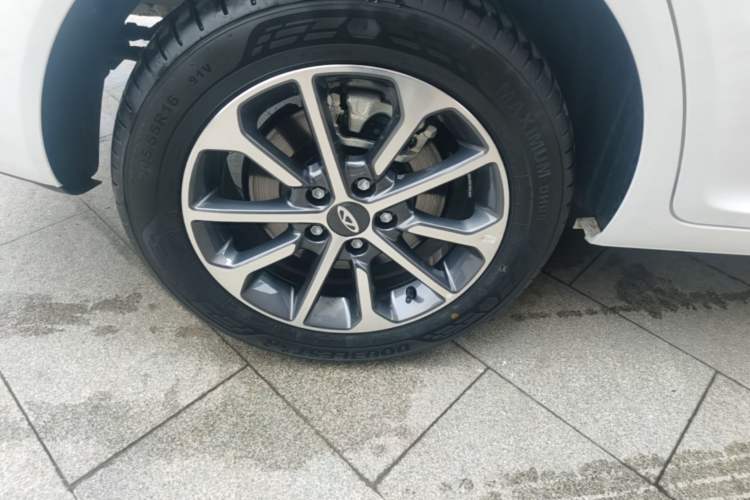 Used Chery Arrizo 5 2025 Excellence Version 1.5L CVT Fashionable Edition Exterior 2