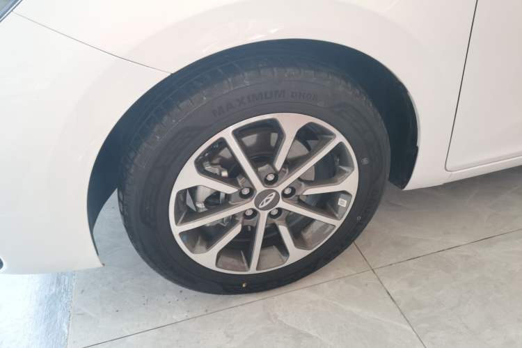Used Chery Arrizo 5 2025 Excellence Version 1.5L CVT Fashionable Edition Exterior 4