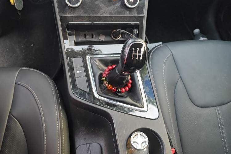 Used Chery Arrizo 5 2025 Excellence Version 1.5L Manual Fashion Edition Gear Lever
