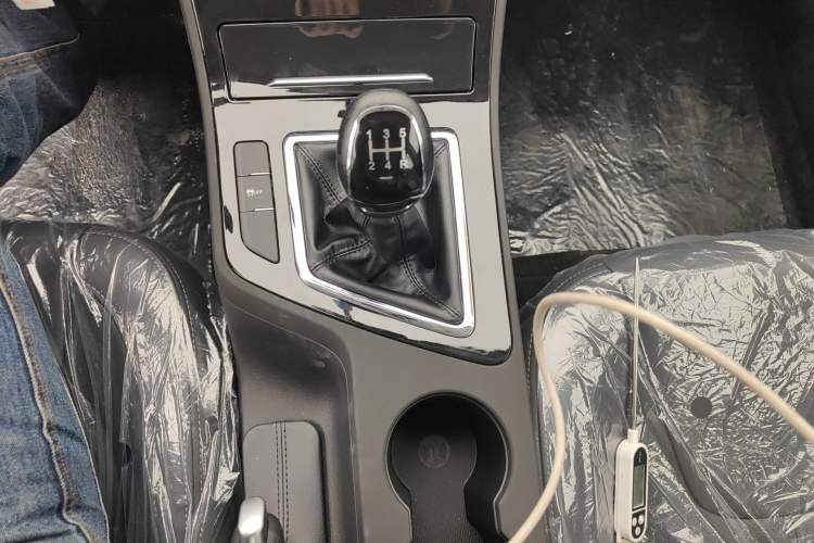 Used Chery Arrizo 5 2025 Excellence Version 1.5L Manual Fashion Edition Gear Lever