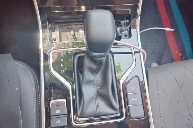 Used Chery Arrizo 5 2025 Excellence Version 1.5L CVT Fashionable Edition Gear Lever