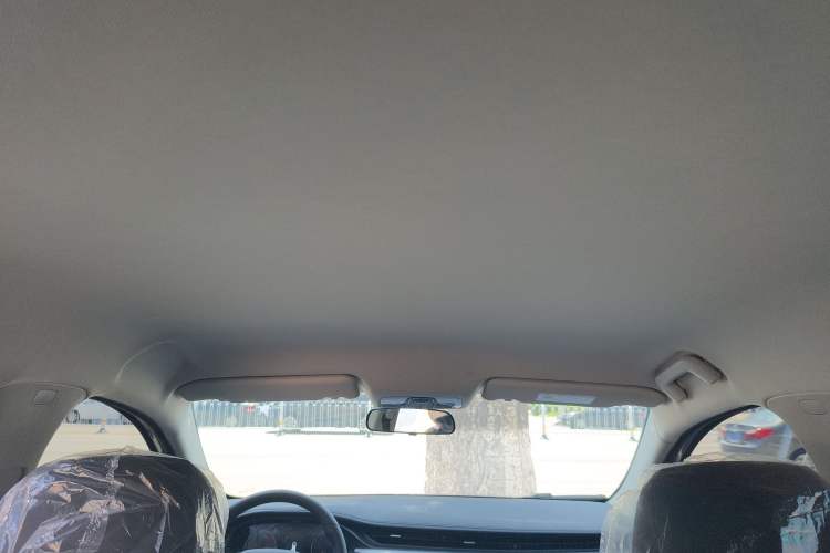 Used Chery Arrizo 5 2025 Excellence Version 1.5L Manual Fashion Edition Headliner