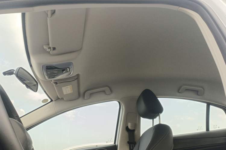 Used Chery Arrizo 5 2025 Excellence Version 1.5L CVT Fashionable Edition Headliner