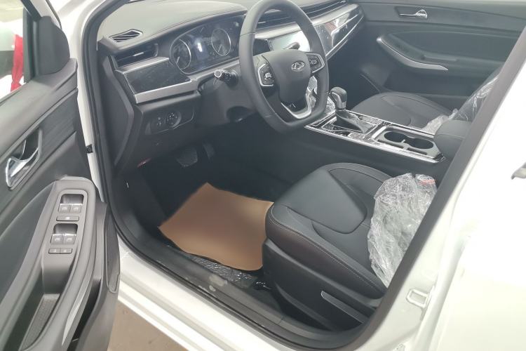 Used Chery Arrizo 5 2025 Excellence Version 1.5L CVT Fashionable Edition Interior 1