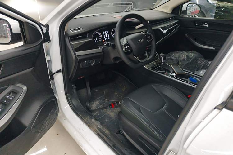 Used Chery Arrizo 5 2025 Excellence Version 1.5L CVT Fashionable Edition Interior 3