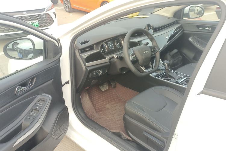 Used Chery Arrizo 5 2025 Excellence Version 1.5L CVT Fashionable Edition Interior 3