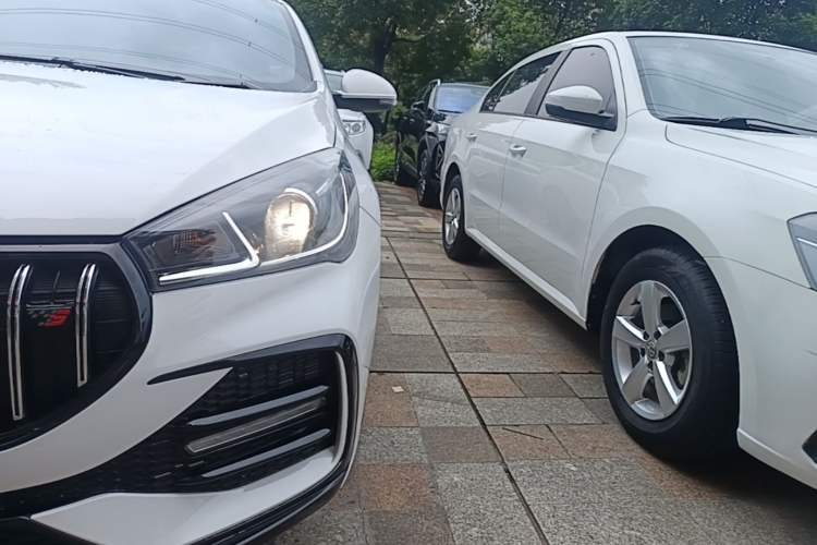 Used Chery Arrizo 5 2025 Excellence Version 1.5L CVT Fashionable Edition Left Front Headlight