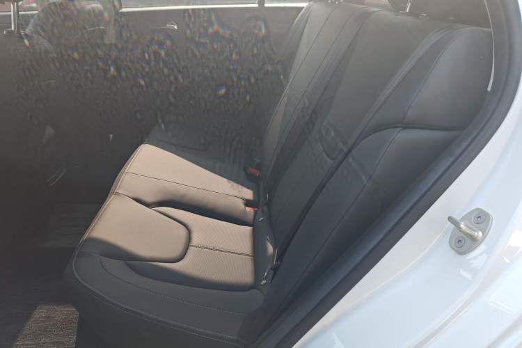 Used Chery Arrizo 5 2025 Excellence Version 1.5L CVT Fashionable Edition Left Rear Seat